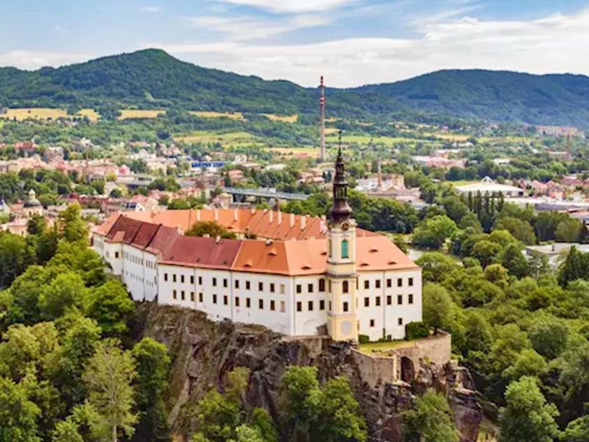 Laurahaus Villa Decin Exterior photo